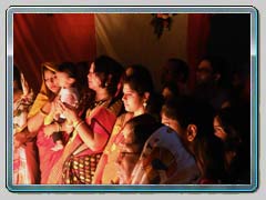 Crowd gathering on Sandhi Puja at Baghbazar Haldarbari